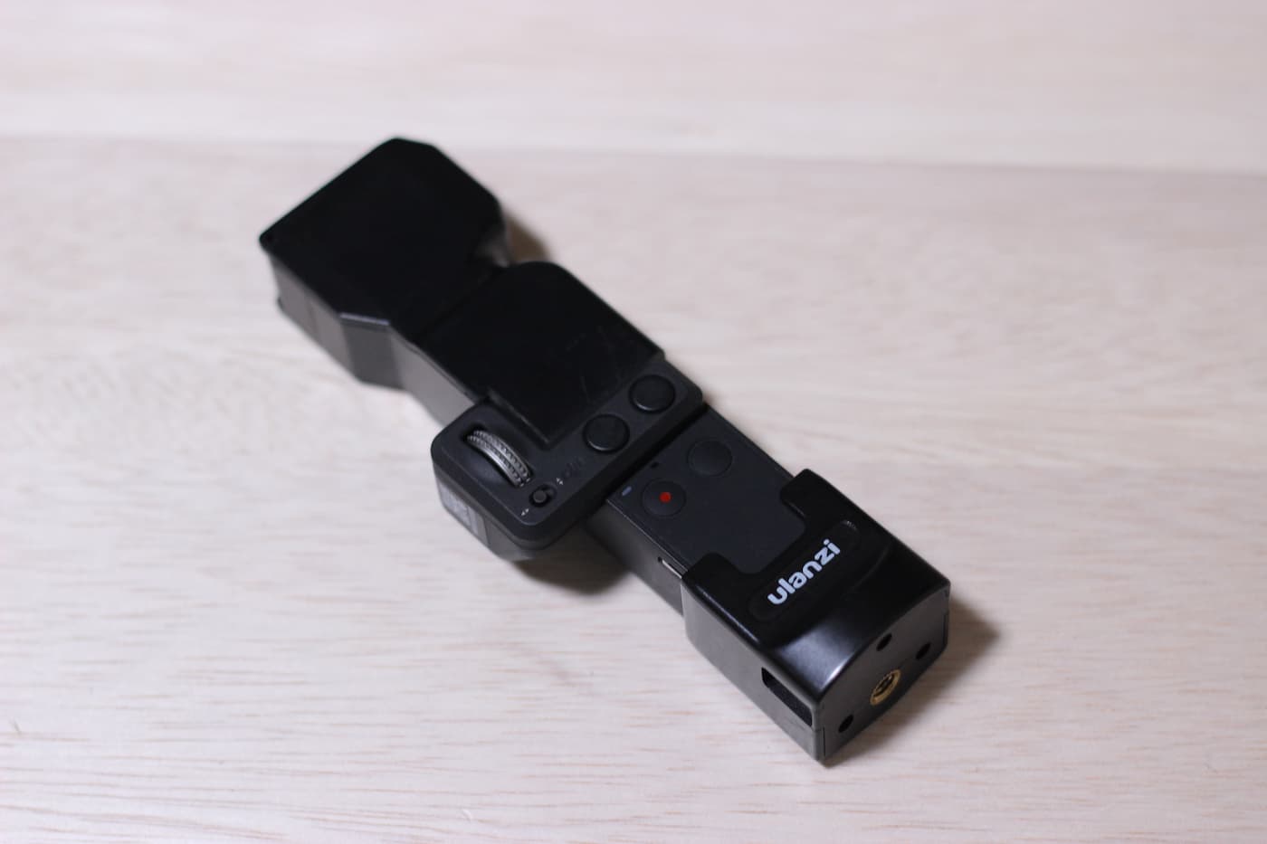 Osmo Pocket のコントローラーホイールを付けたまま使えるようにケース 